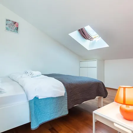 Lovorka Apartmán *
