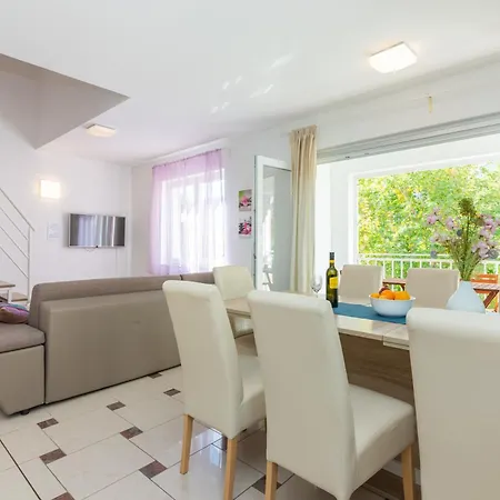 Lovorka Apartmán
